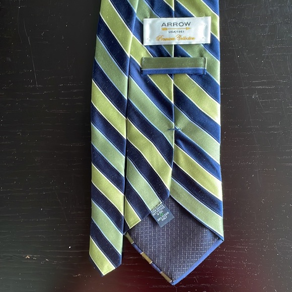 Tie - striped - Picture 8 of 9